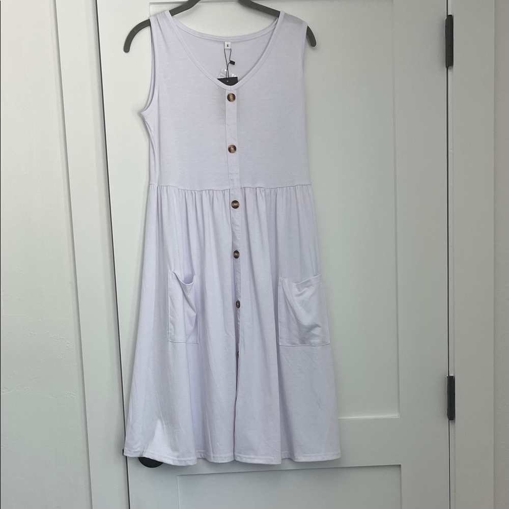 Women’sWhite Sleeveless Dress with Button Detail